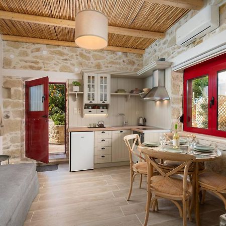 Physis Country House 2 Near Matala Beach & Faistos Kouses Extérieur photo